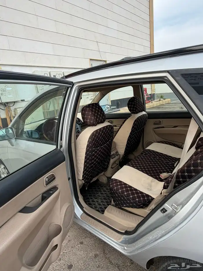 كيا كارنس 2008 5