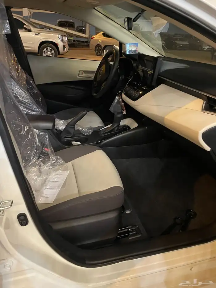 تويوتا كورولا XLI 2.0 طيس بنزين 2025 5