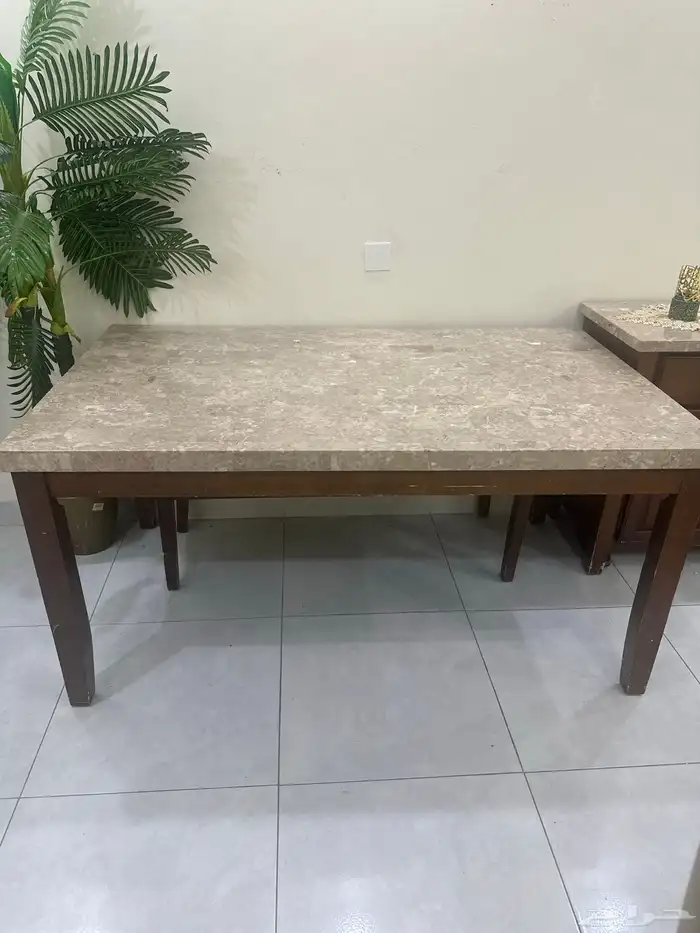 سرسر مواليد وطاولة طعام رخام 2
