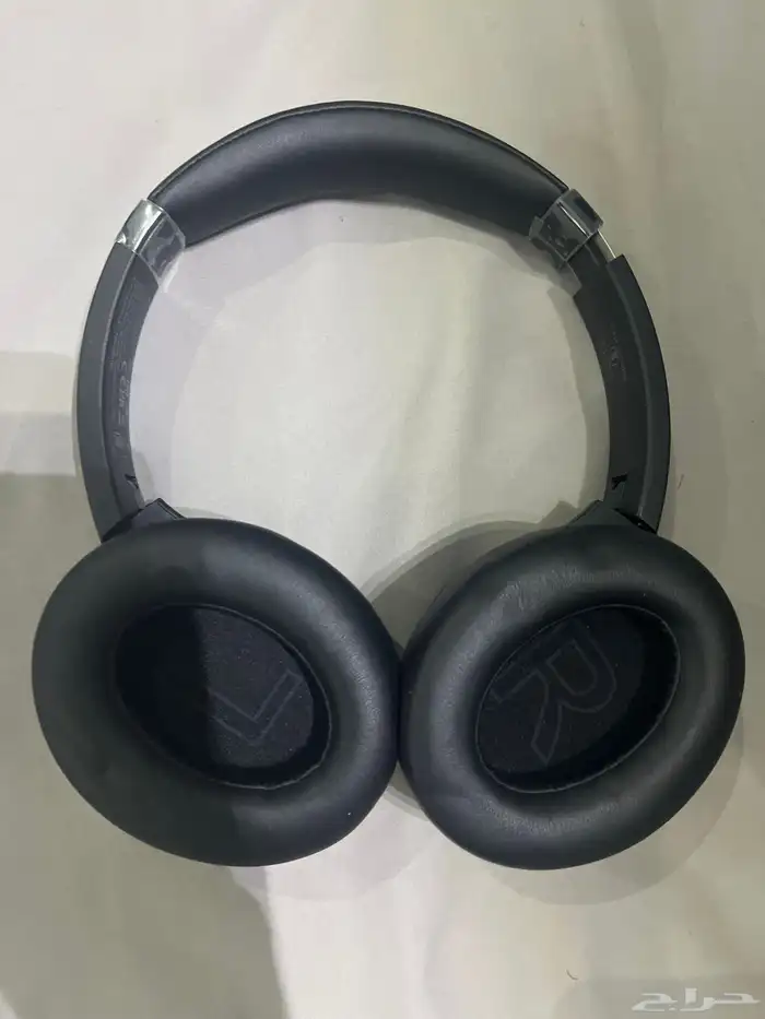 ايباد وسماعات بلوتوث للبيع 0