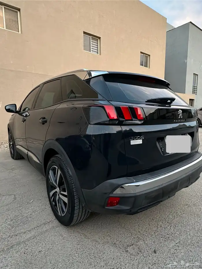 سيارة للبيع   بيجو 3008 موديل 2018 1