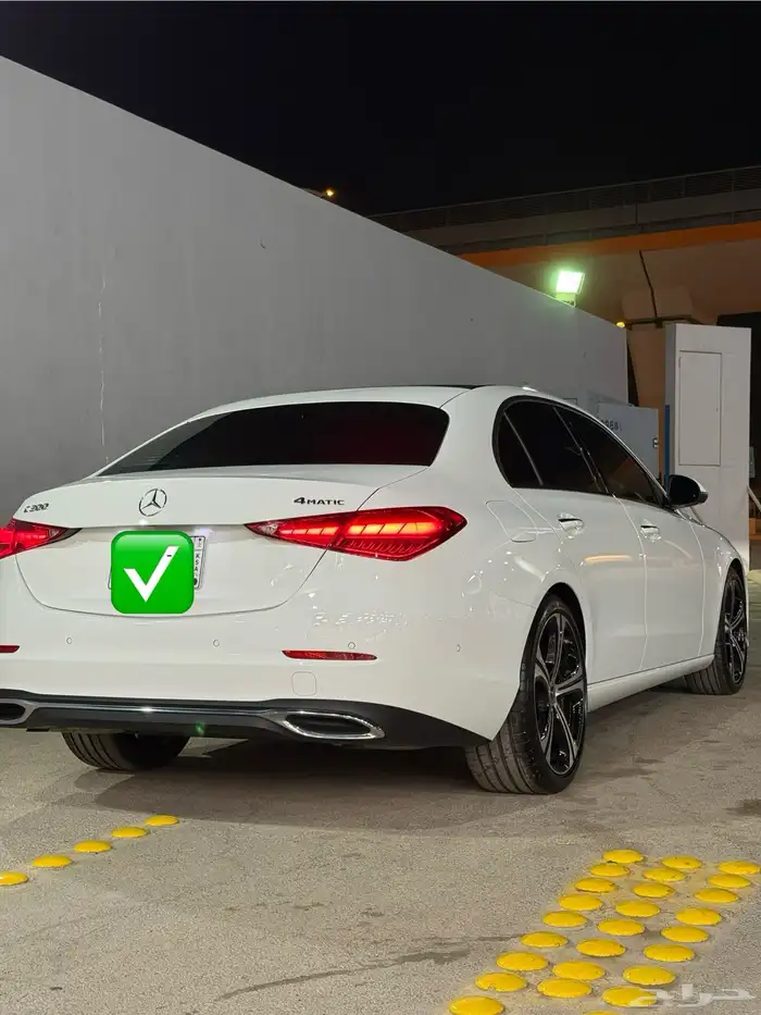 مرسيدس C300 2024 - 4MATIC شبه وكالة 7000KL اقل سعر 1
