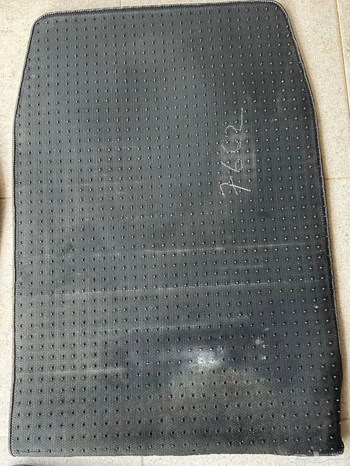 للبيع فرشات كامري 2001 8