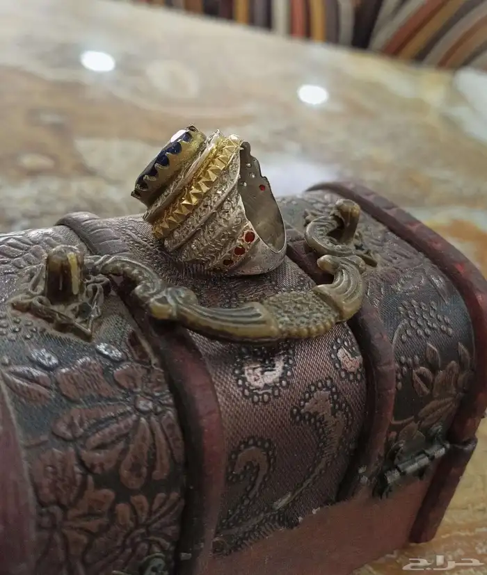 خاتم زفير بالصياغة المميزه من الفضه مع شهادة مطعم بالياقوت 13