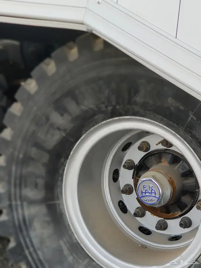 كرفان ملكي شرائح المنيوم الطول 24  VIP 21