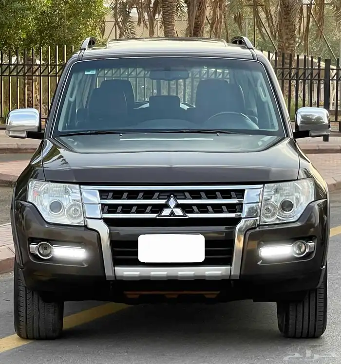 متسوبيشي باجيرو 2018 فل سعودي 6