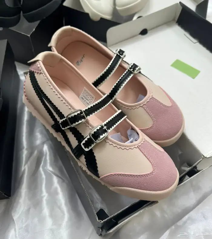 شوزات نسائيه 8