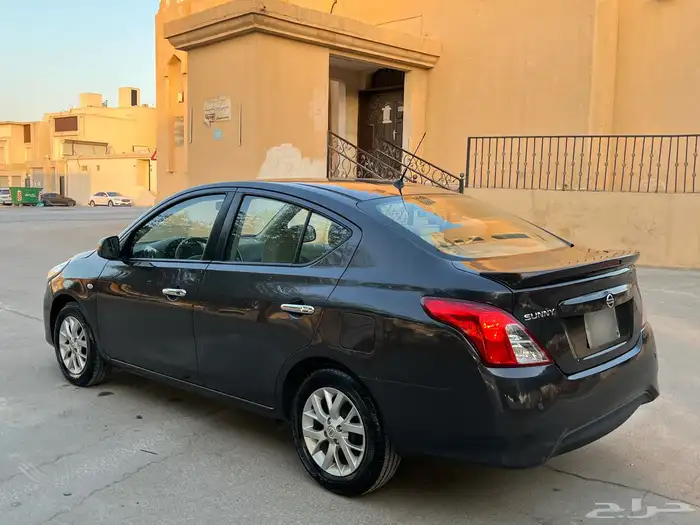 للبيع نيسان صني 2023فل كامل 5