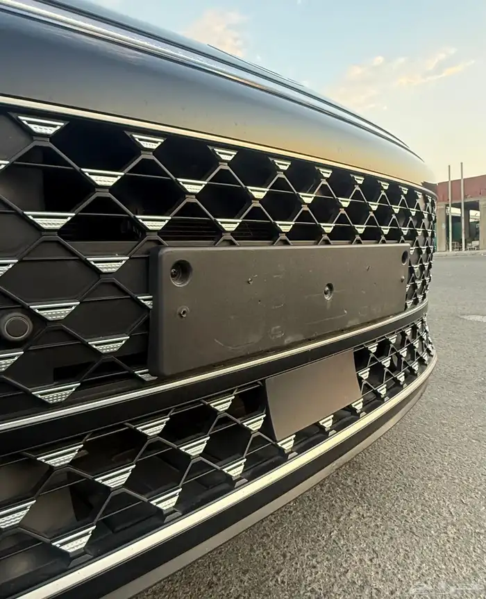 هونداي ازيرا 2023 ( بنزين ) فل كامل شبه جديدة للبيع 8