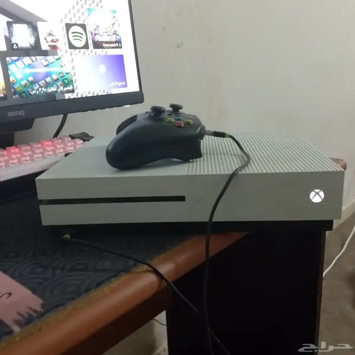 اكس بوكس ون تيرا مع شاشة BenQ البيع مستعجل 2