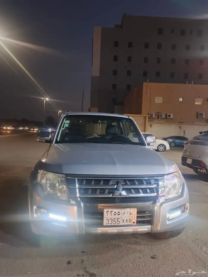 ميتسوبيشي باجيرو ربع 2016 للبيع 5