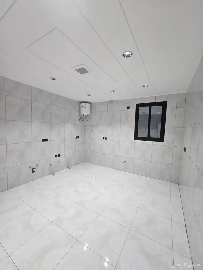 للبيع روف ارضى وعلوى بحوش ومدخل سياره شمال التضامن 31