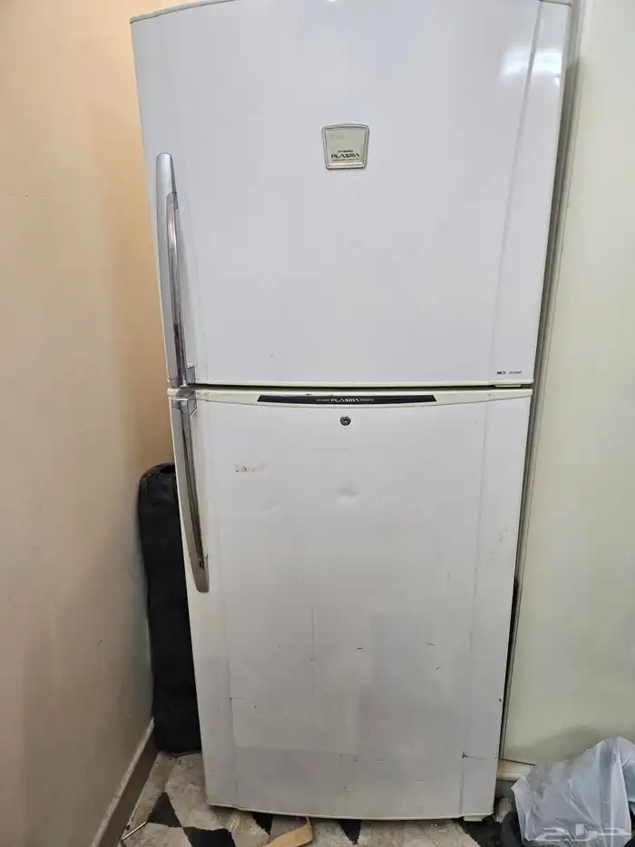 ثلاجه توشيبا تقريبا 16 قدم طولها متر ونص 0