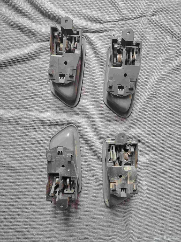 اغراض كامري من 98 إلى 2002 يدات أبواب دركسون مخشب بيج 1