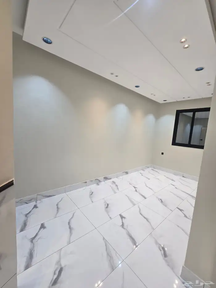 للبيع روف ارضى وعلوى بحوش ومدخل سياره شمال التضامن 21