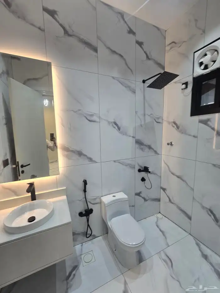 للبيع روف ارضى وعلوى بحوش ومدخل سياره شمال التضامن 12