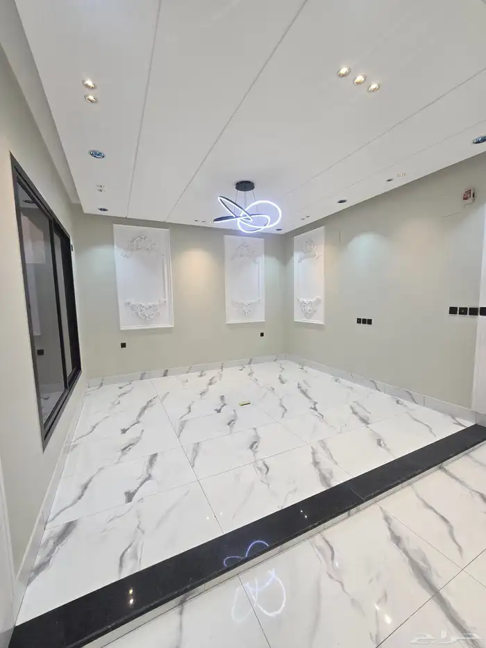 للبيع روف ارضى وعلوى بحوش ومدخل سياره شمال التضامن 34