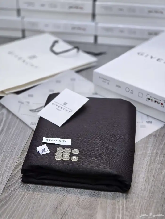 قماش شتوي ماركة جفنشي 0