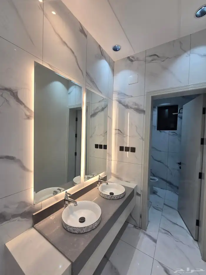 للبيع روف ارضى وعلوى بحوش ومدخل سياره شمال التضامن 27