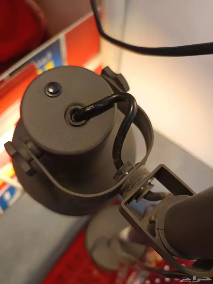 أبجورة مصباح بثلاث مصابيح توجيهه ارضي للبيع بالرياض 3