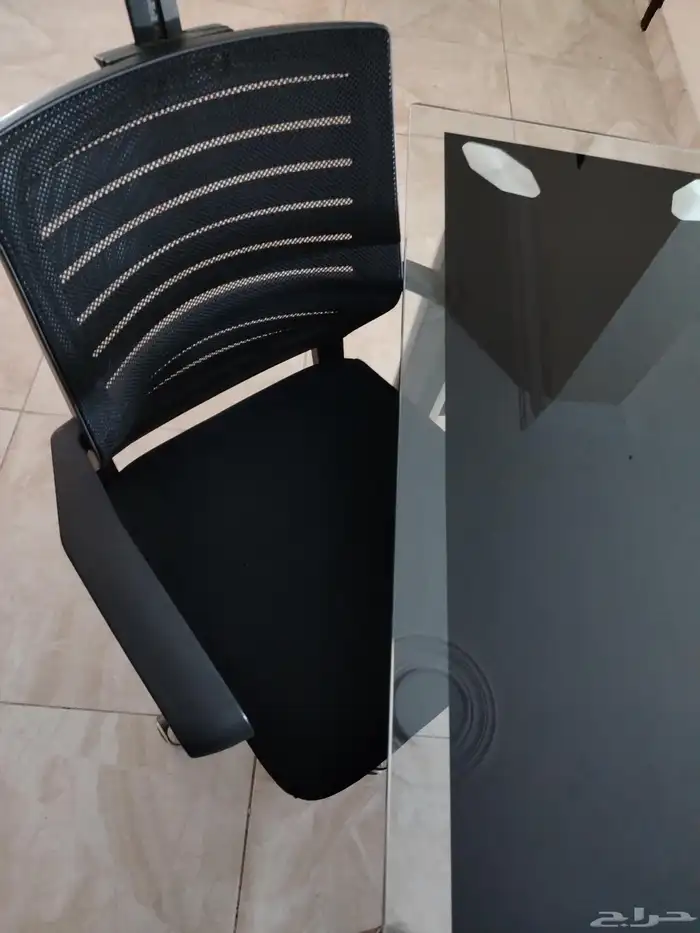 مكتب فاخر   كرسي دوار استخدام بسيط فقط 250 ريال 1