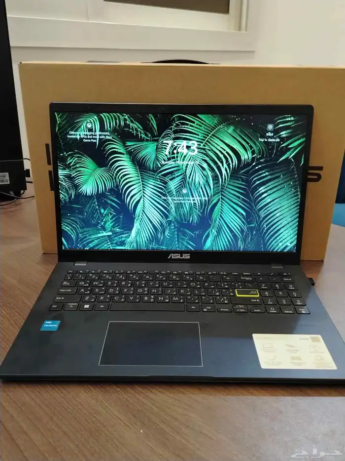 عدد 2 لاب aasus استخدام مكتب اقل من شهر سعر الجهازين 1800 4