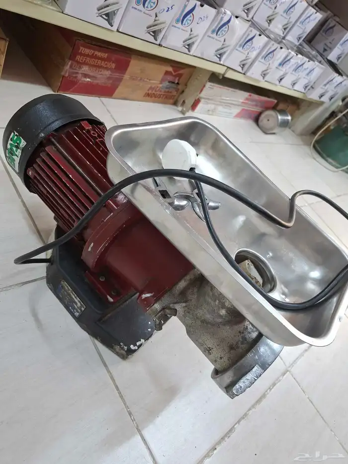 فرامة لحم كبيرة حق مطاعم وجزارة ايطالي 1