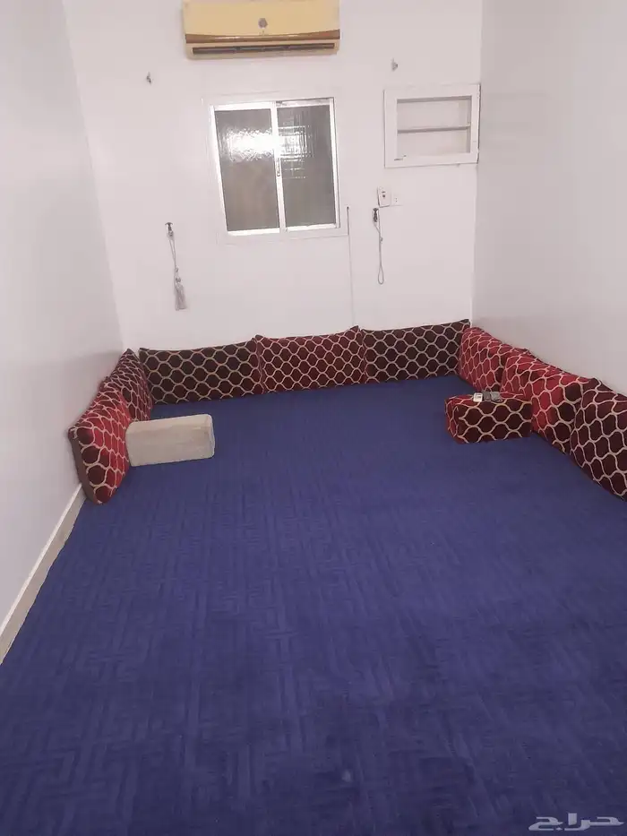 يوجد شقه عزاب مفروش للايجار الشهري 4