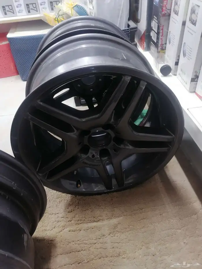 جنوط E55 اصليات عرصين مقاس 18 3