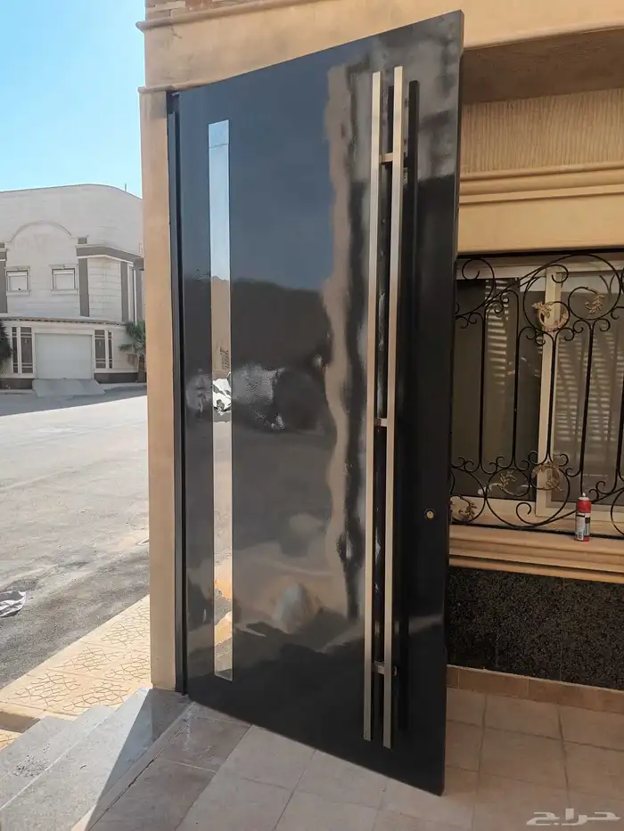 دهان ابواب حديد زيتي اللون رمادي غامق 0