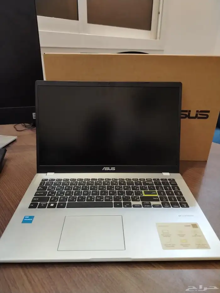 عدد 2 لاب aasus استخدام مكتب اقل من شهر سعر الجهازين 1800 1