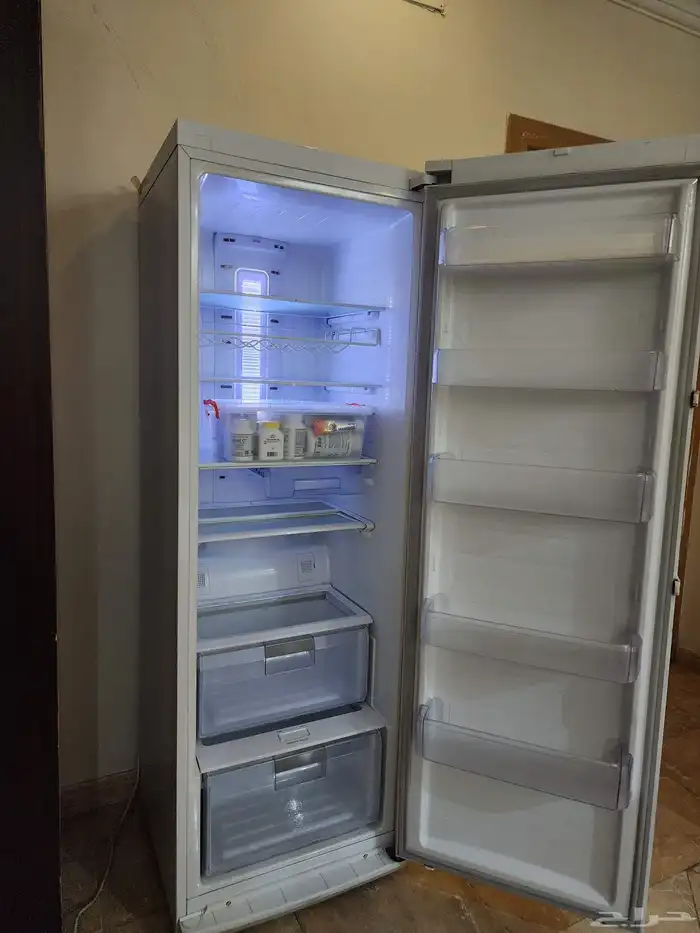 ثلاجة سامسونج نظيفة للبيع 0