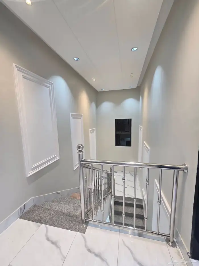 للبيع روف ارضى وعلوى بحوش ومدخل سياره شمال التضامن 44