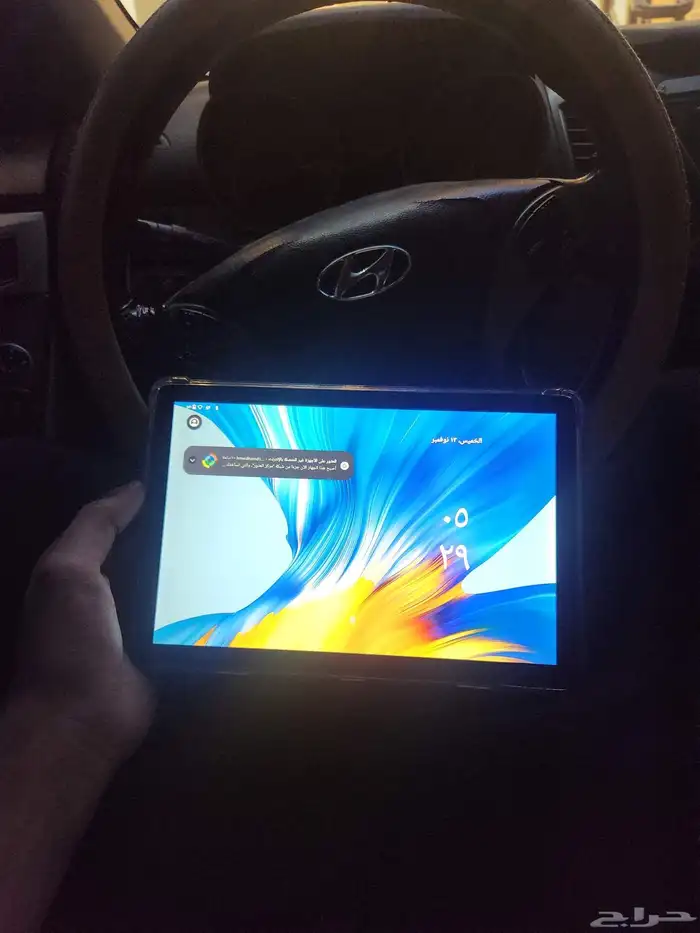 ايباد للبيع المساحه 128 و6 غيغا رام لم يستخدم الا ثلاث مرات 0