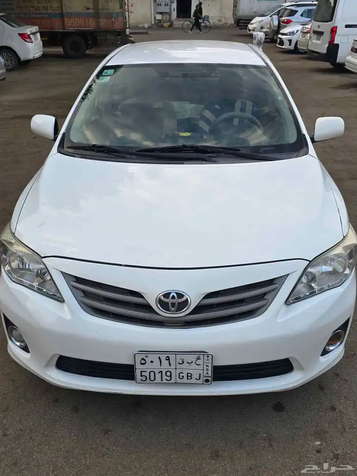 سياره تويوتا كورولا موديل 2013 3