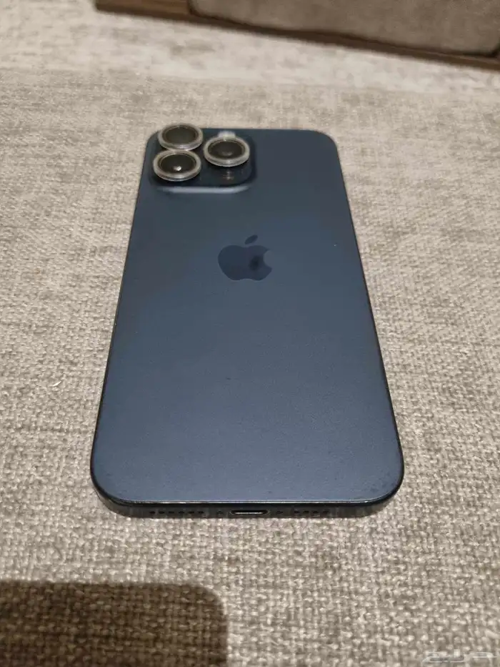 ايفون 15 برو ماكس 256 قيقا 1