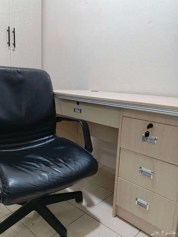 مكتب طاولة وكرسي 4