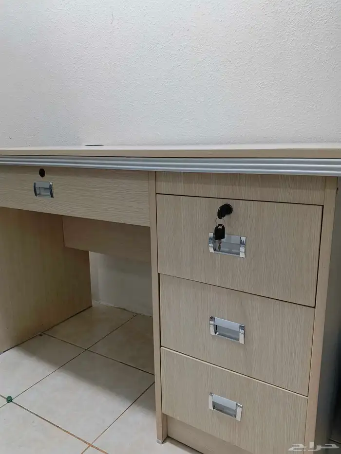 مكتب طاولة وكرسي 0