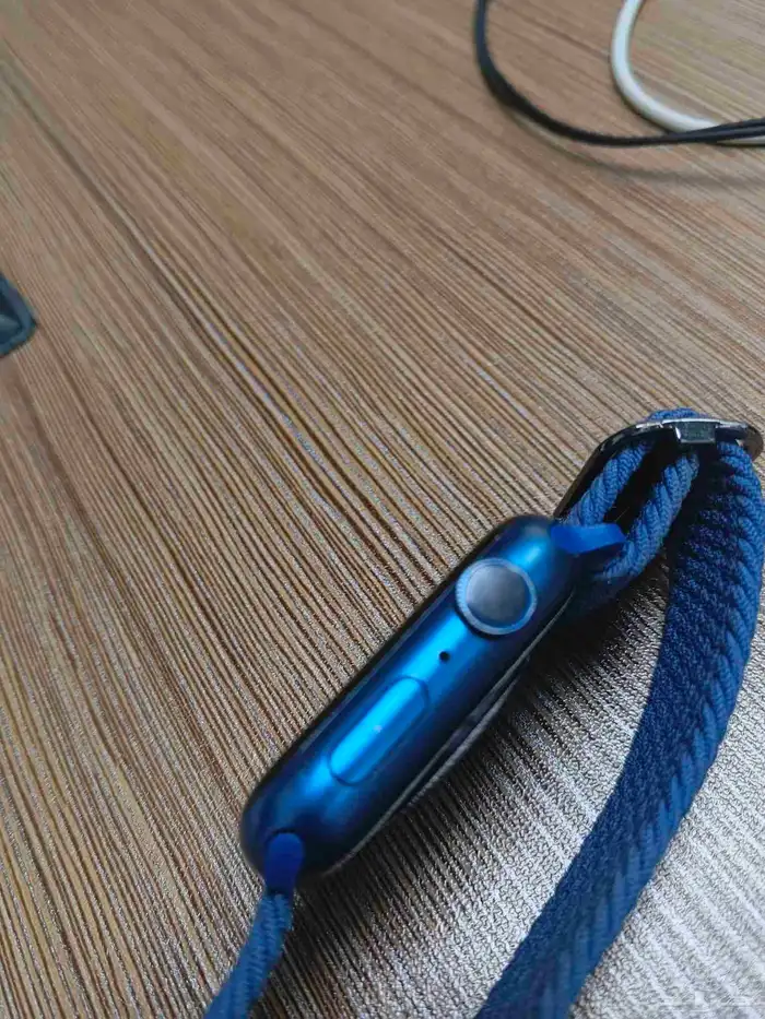 ساعة أبل الإصدار السابع GPS 1