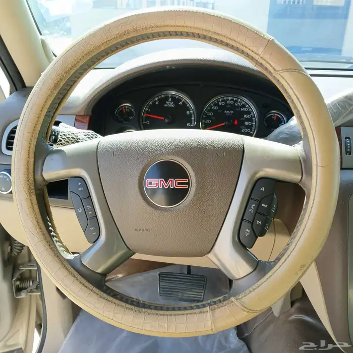 جمس يوكن XL موديل 2011 سعودى مالك اول - مخزن 20