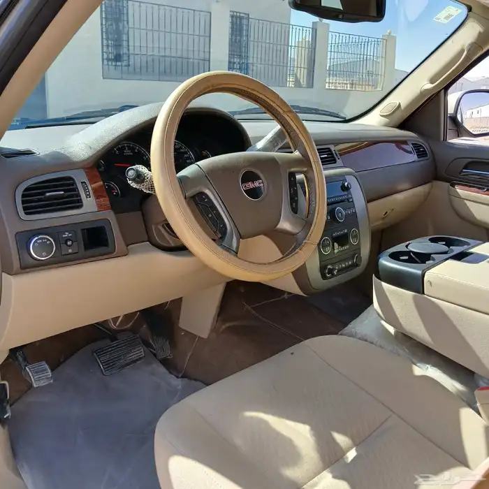 جمس يوكن XL موديل 2011 سعودى مالك اول - مخزن 16