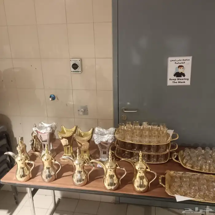 حفلات مناسبات قهوجين صبابين رجال ونساء كراسي طاولات كنب جلسا 0