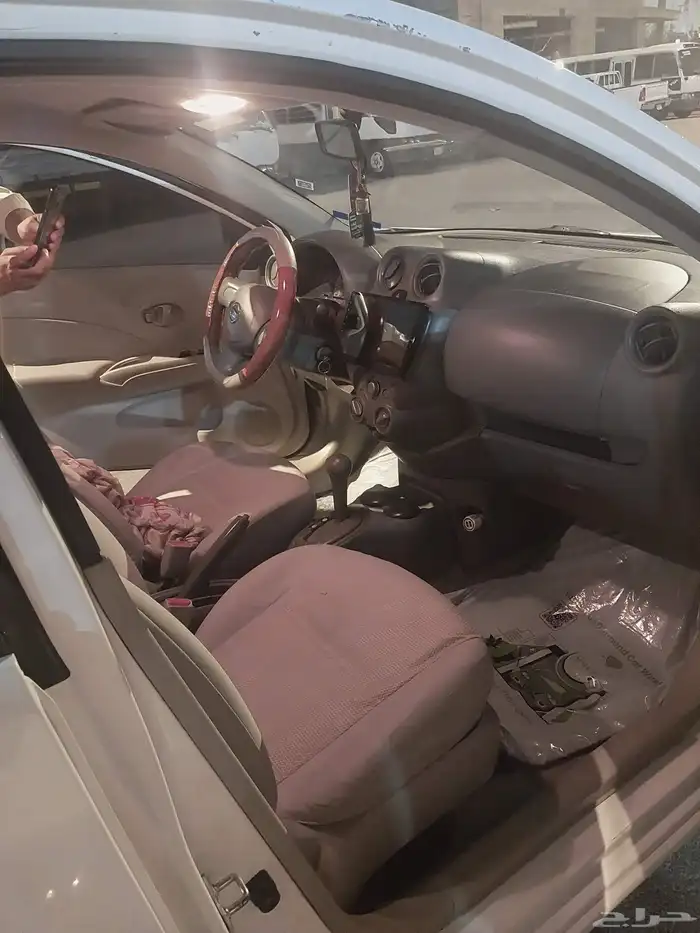 Nissan Sunny model 2013 for 17500 riyals 4