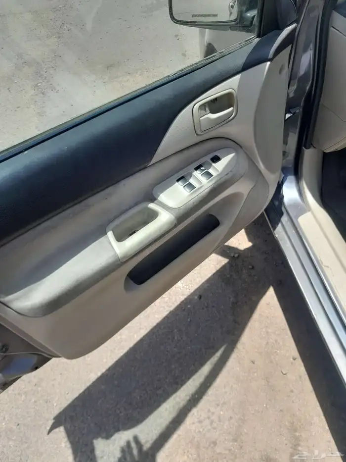 لانسر بومه قير اتومتك موديل 2009 5