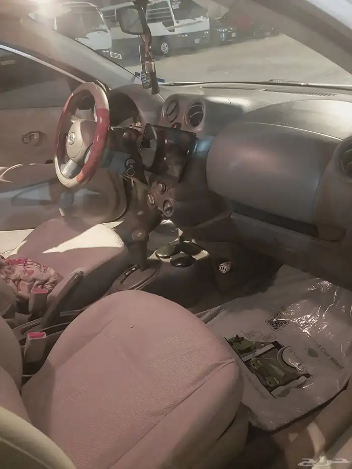 Nissan Sunny model 2013 for 17500 riyals 5