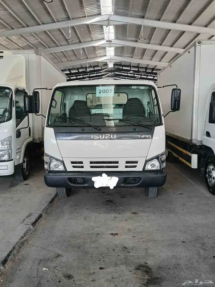 معرض متعب لجميع انوع الايسوزو الرياض معارض الشفاء 0