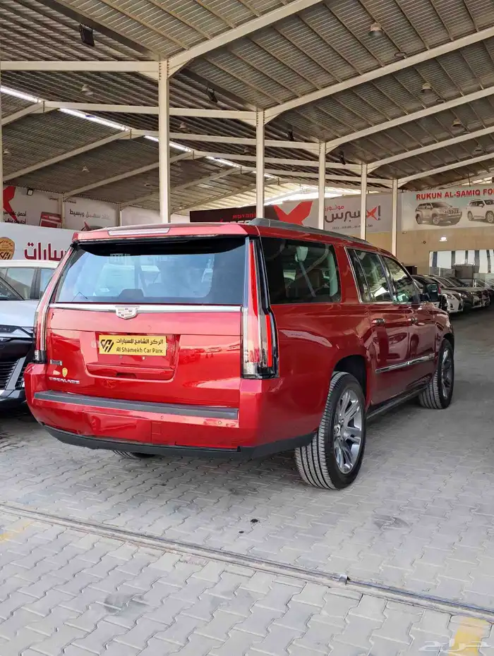 للبيع كاديلاك اسكاليد 2015 نص فل طويل 4
