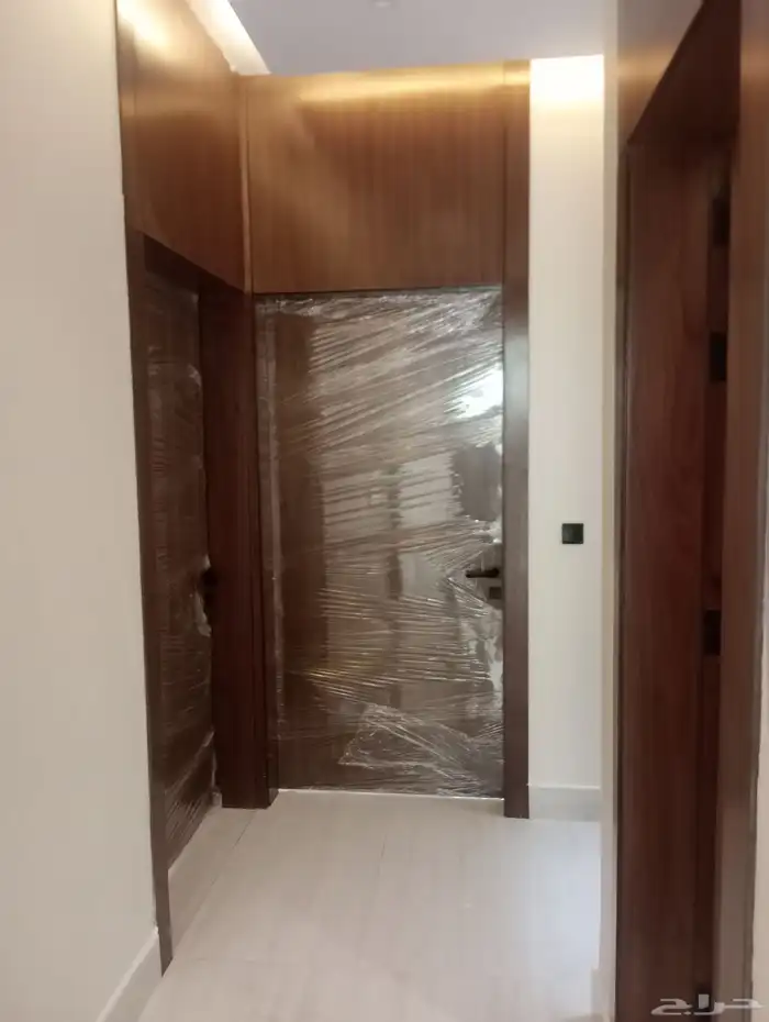 نجار ابواب 3