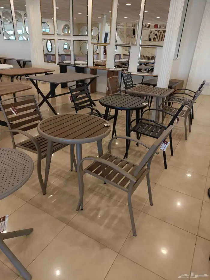 طاولات وكراسي للكافي والمطاعم والمقاهي داخلية وخارجية 1