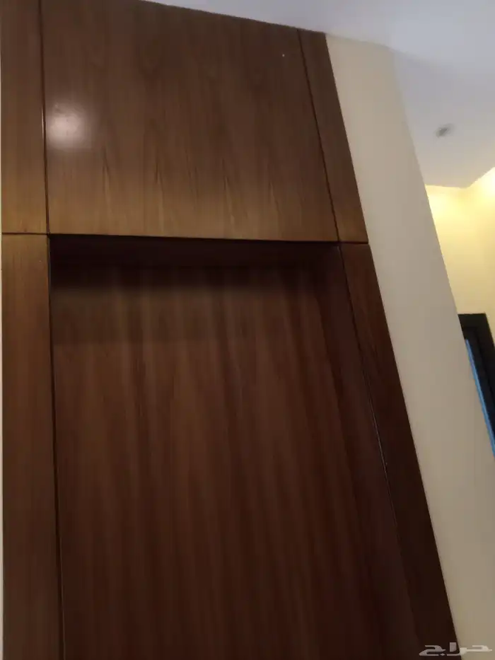 نجار ابواب 1